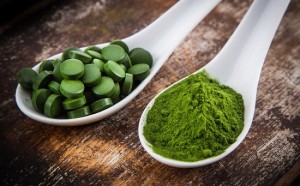 spirulina-in-tablet-and-powder-form